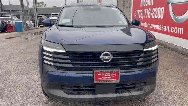 Vehicle image 3 of 27