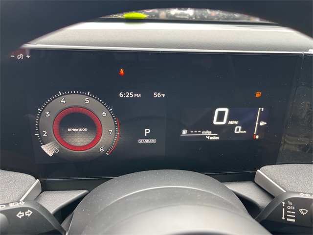 Vehicle image 17 of 27