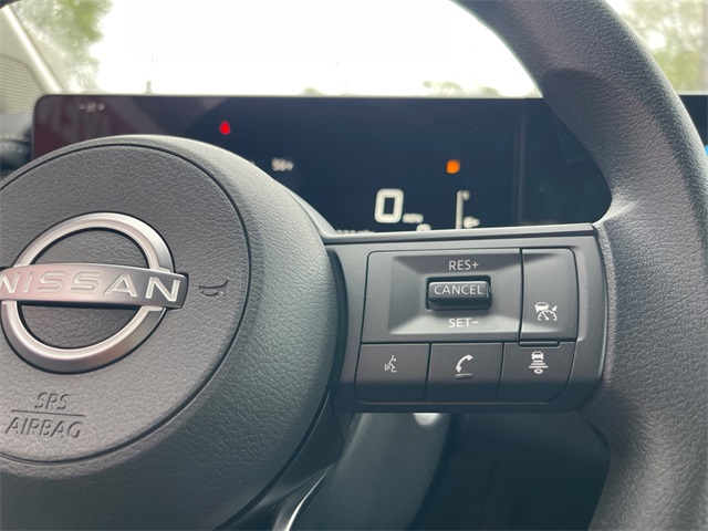 Vehicle image 19 of 27