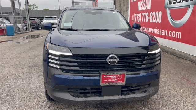 Vehicle image 4 of 27