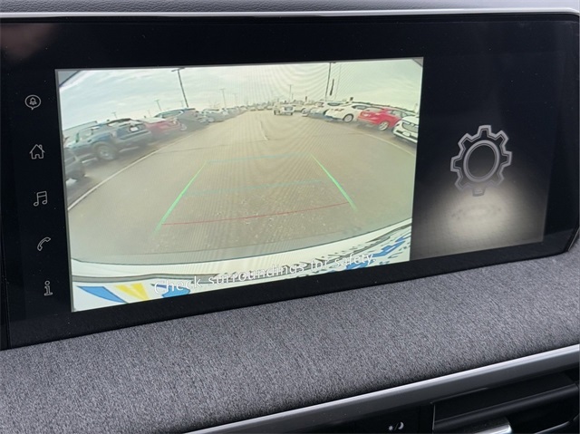 2025 Nissan Kicks SV Image 17 of 31