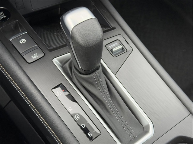 2025 Nissan Kicks SV Image 19 of 31