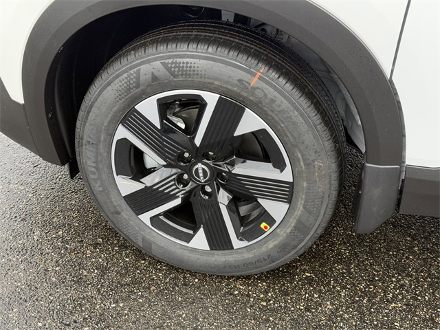 2025 Nissan Kicks SV Image 9 of 31