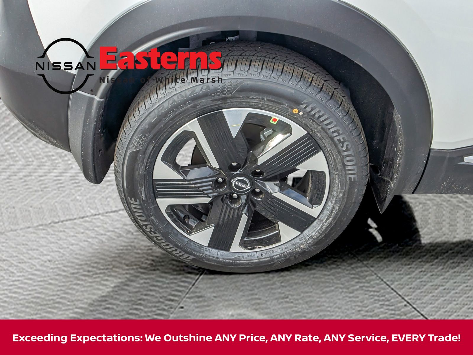 Vehicle image 12 of 33