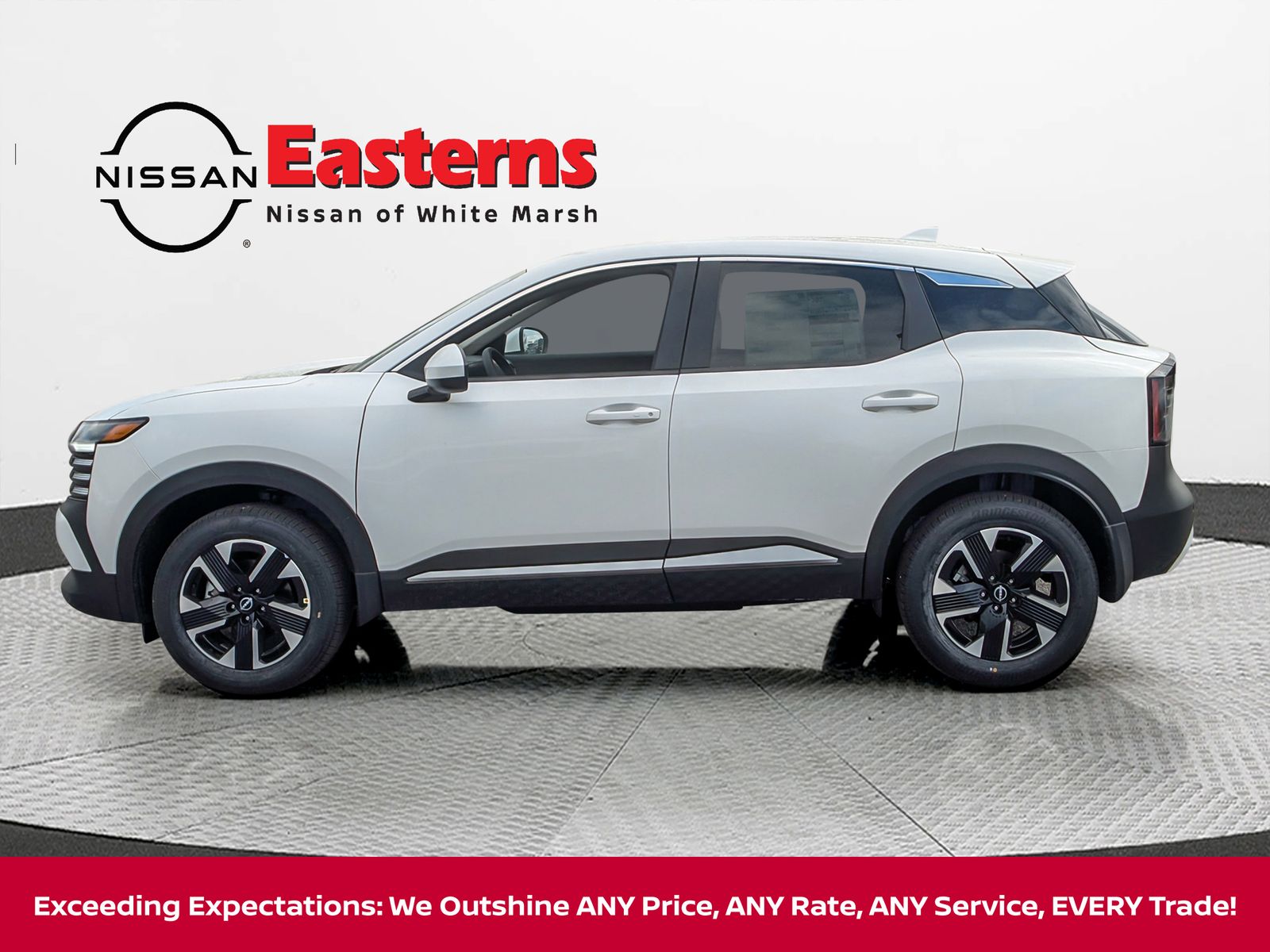 Vehicle image 10 of 33