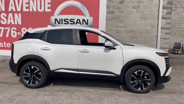 Vehicle image 6 of 26