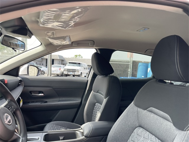 Vehicle image 25 of 26