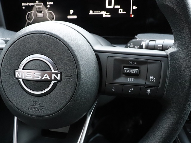 Vehicle image 14 of 26