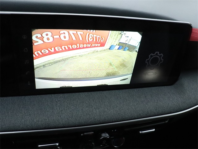 Vehicle image 16 of 26