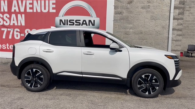 Vehicle image 5 of 26