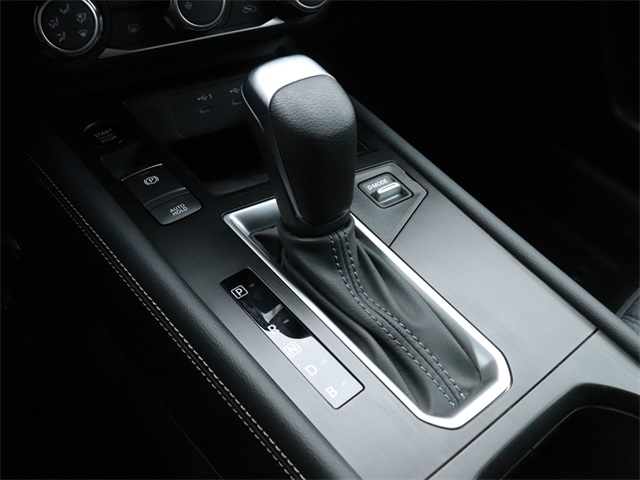 Vehicle image 18 of 26