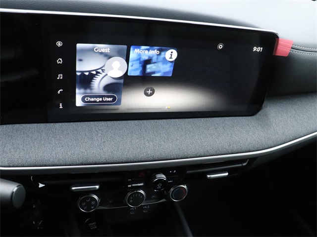 Vehicle image 17 of 26