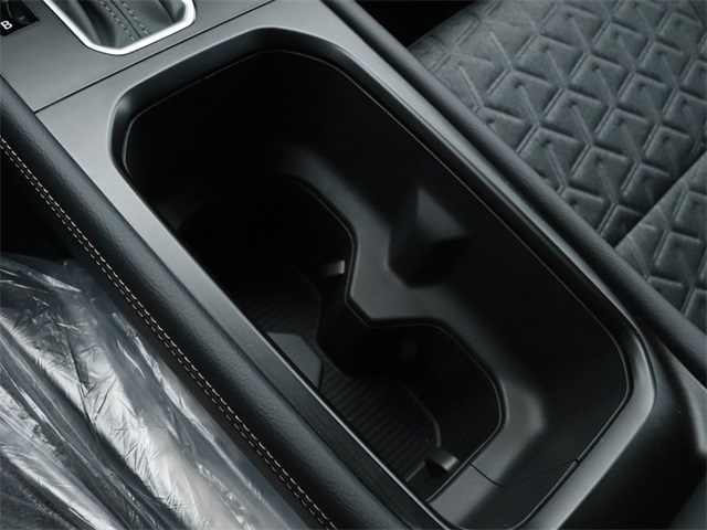 Vehicle image 19 of 26