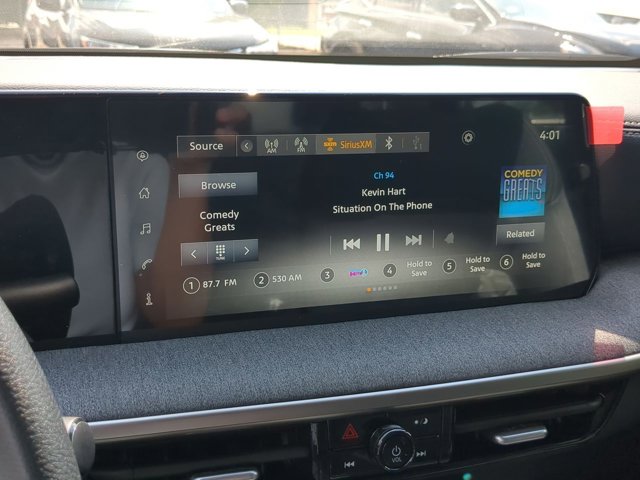 Vehicle image 10 of 15