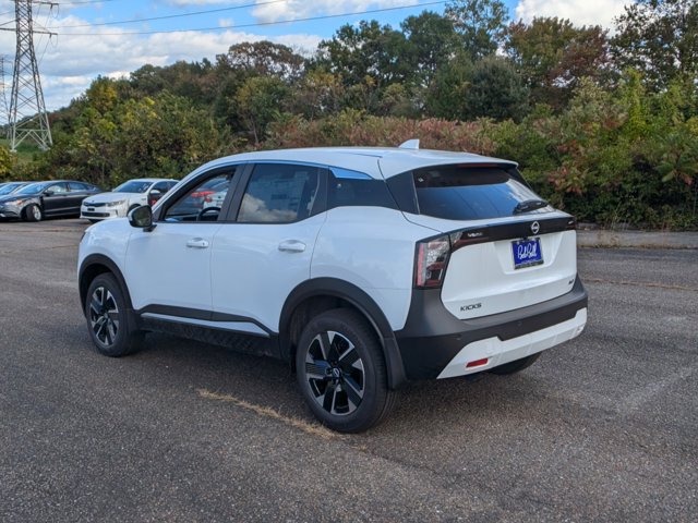 Vehicle image 7 of 27