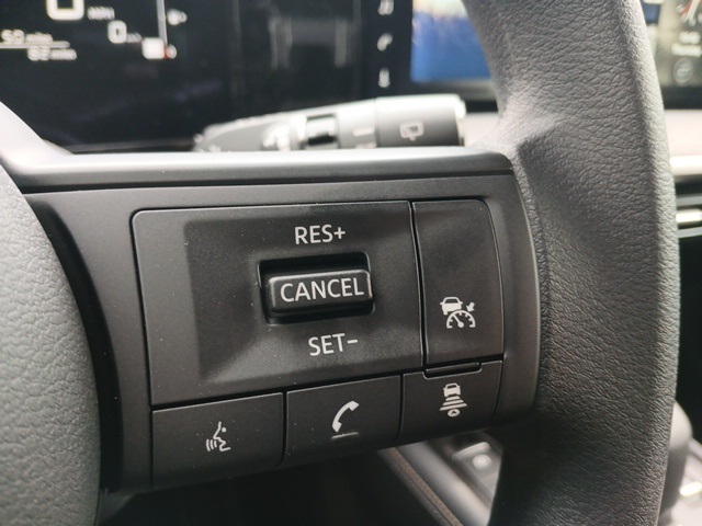 Vehicle image 36 of 69