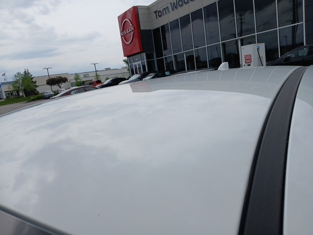 Vehicle image 48 of 69