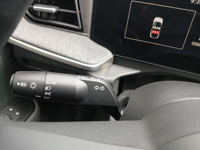 Vehicle image 34 of 69