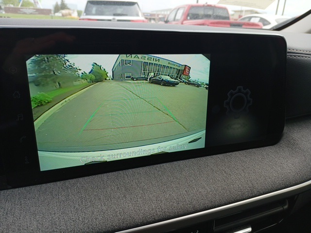 Vehicle image 23 of 69