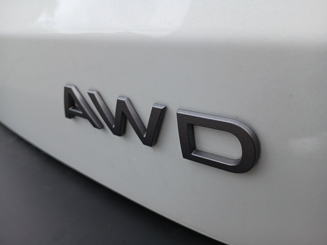 Vehicle image 51 of 69