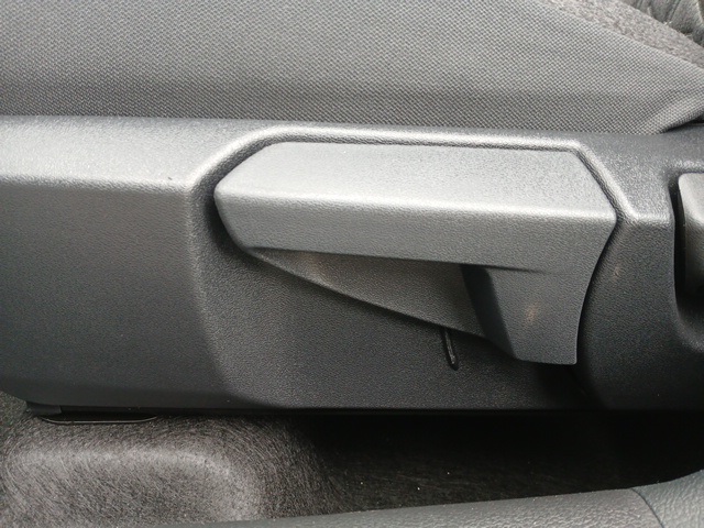 Vehicle image 61 of 69