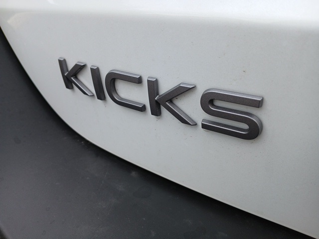 Vehicle image 40 of 69