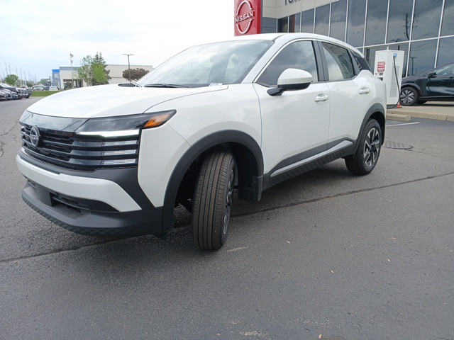 Vehicle image 1 of 69