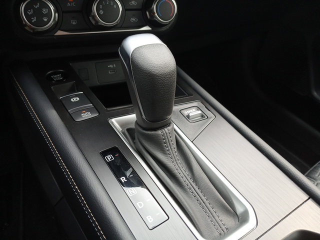 Vehicle image 26 of 69