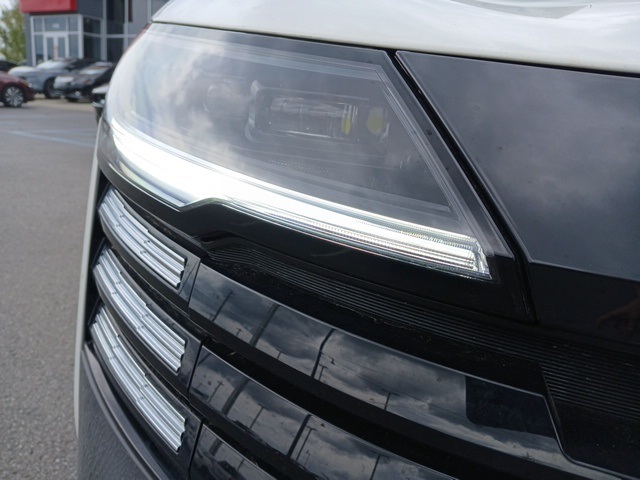 Vehicle image 58 of 69