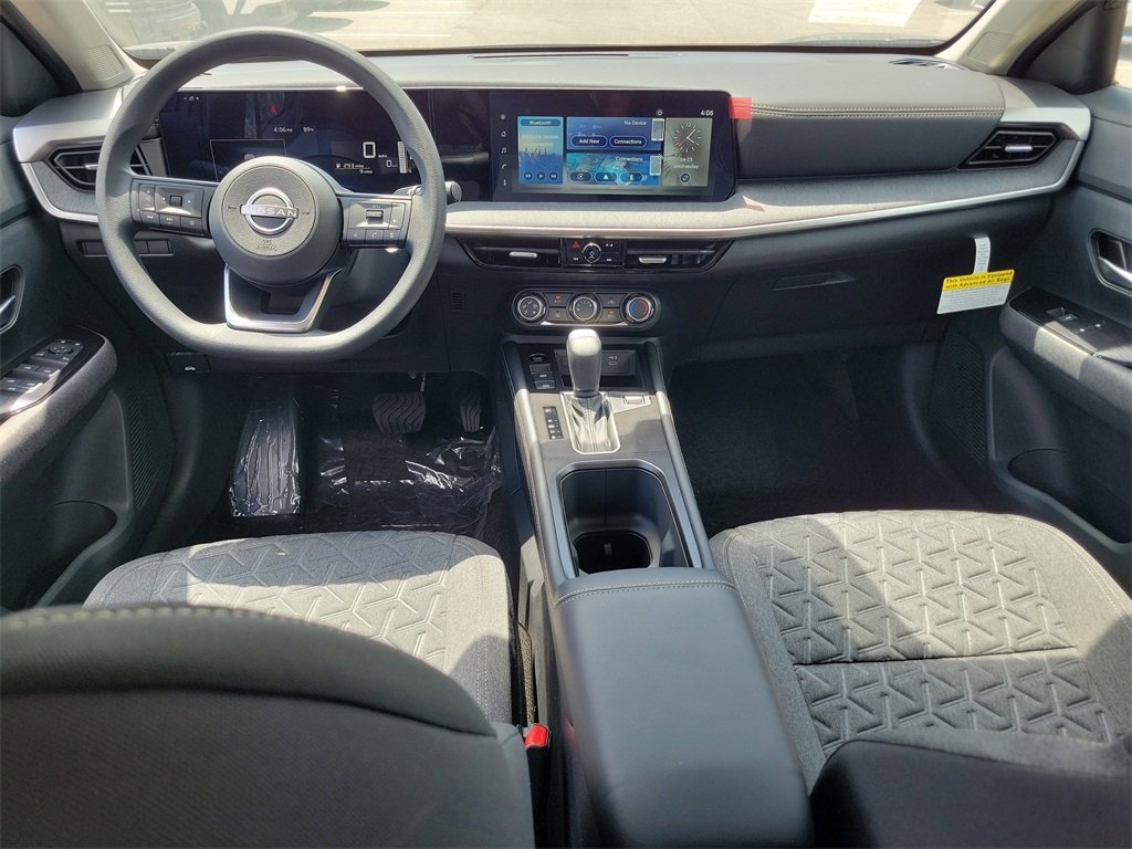 Vehicle image 8 of 10