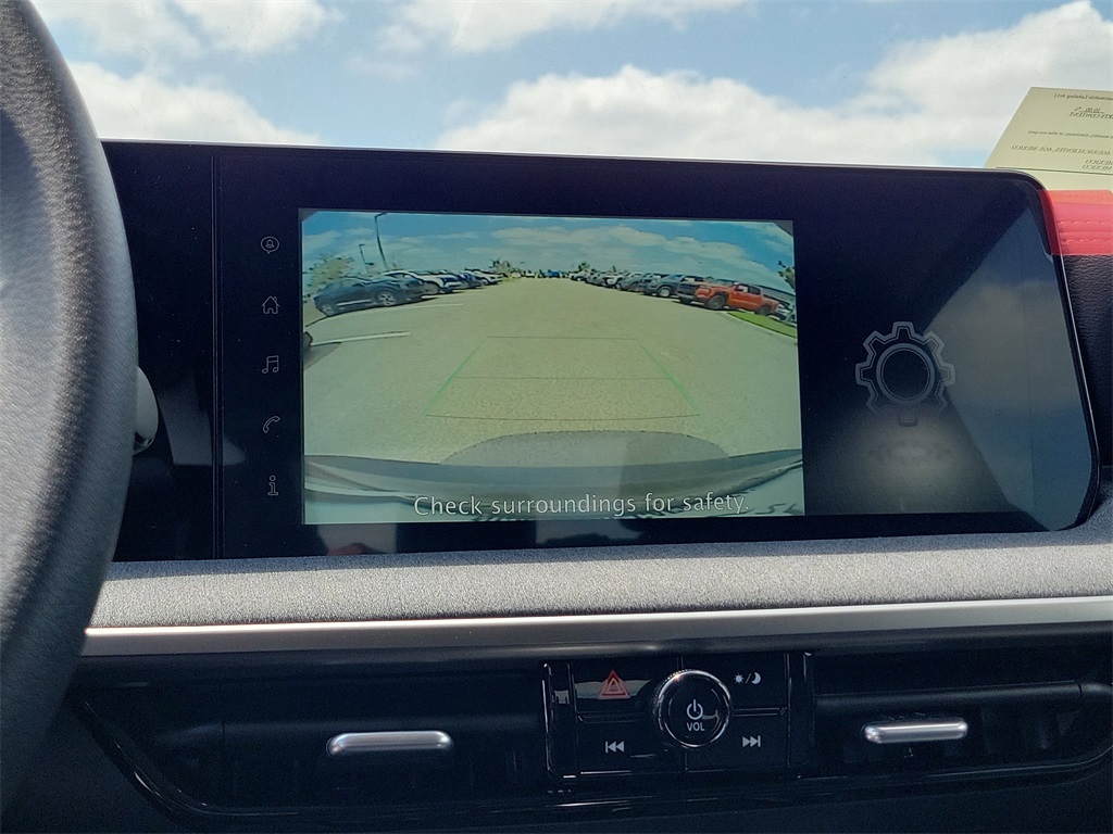 Vehicle image 10 of 10