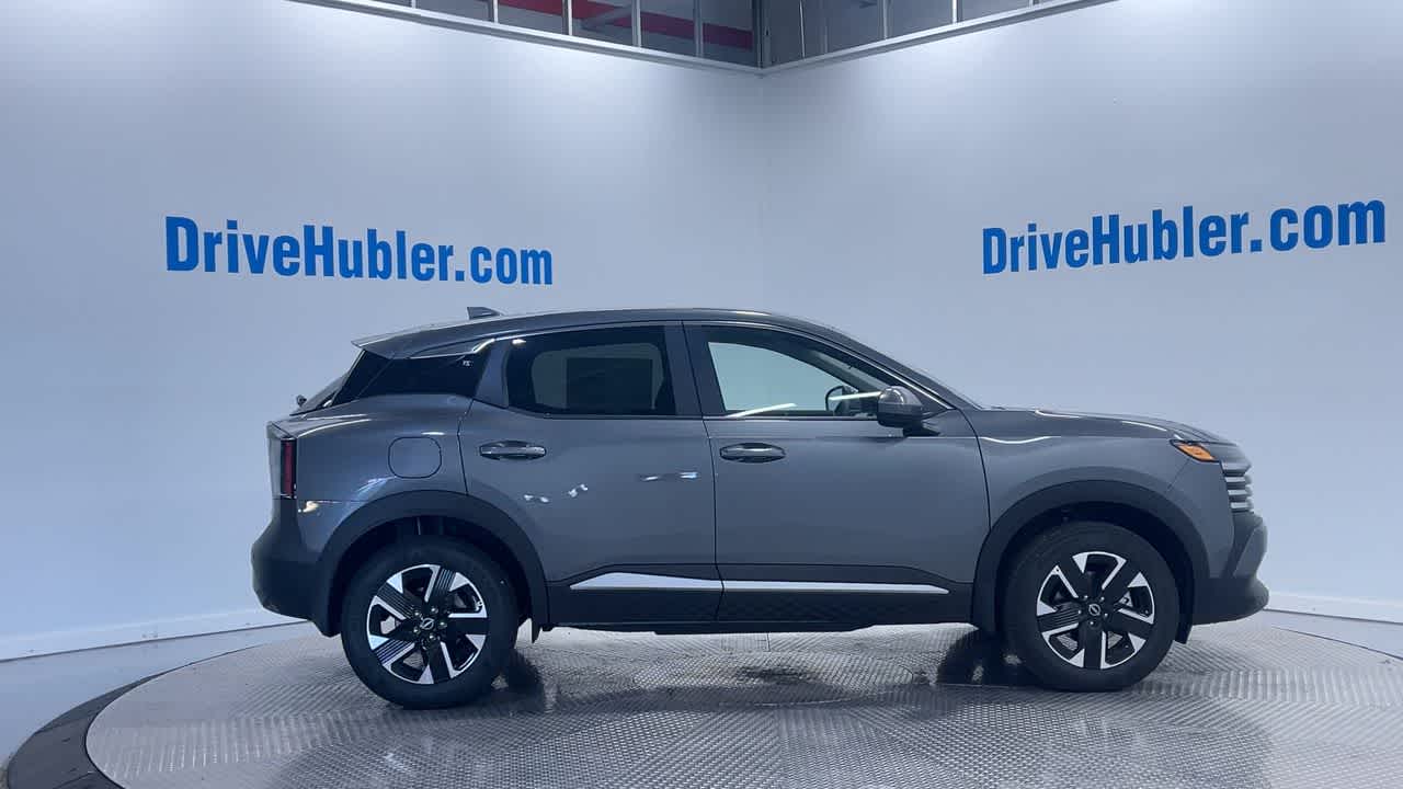 Vehicle image 5 of 41