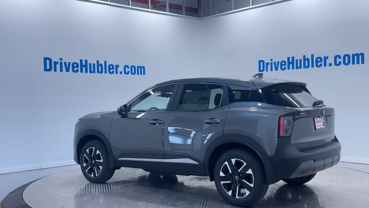 Vehicle image 7 of 41
