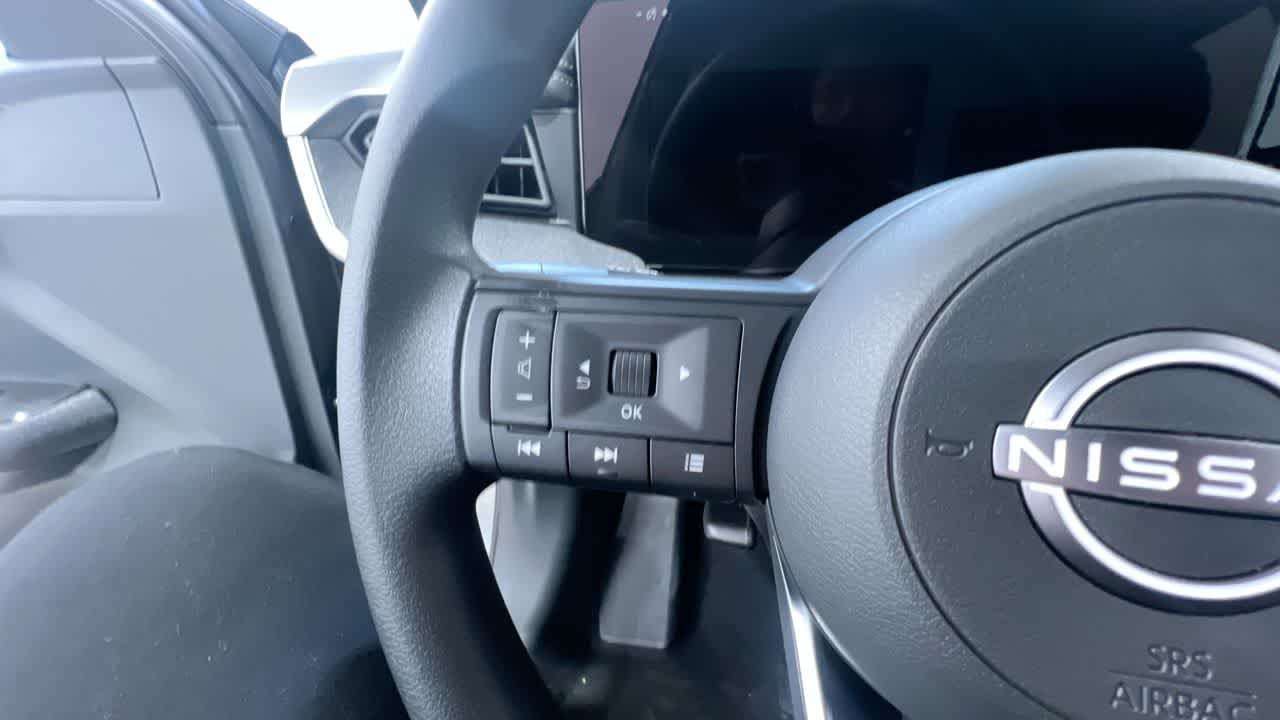 Vehicle image 18 of 41