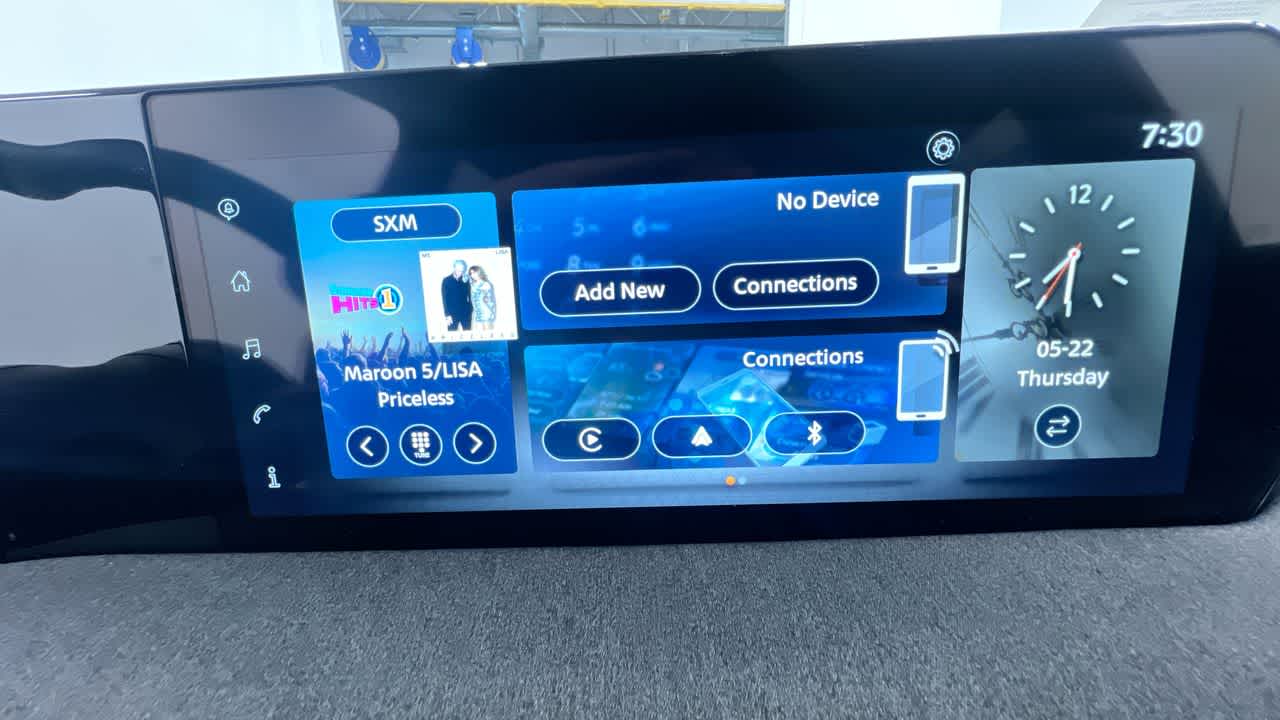 Vehicle image 22 of 41