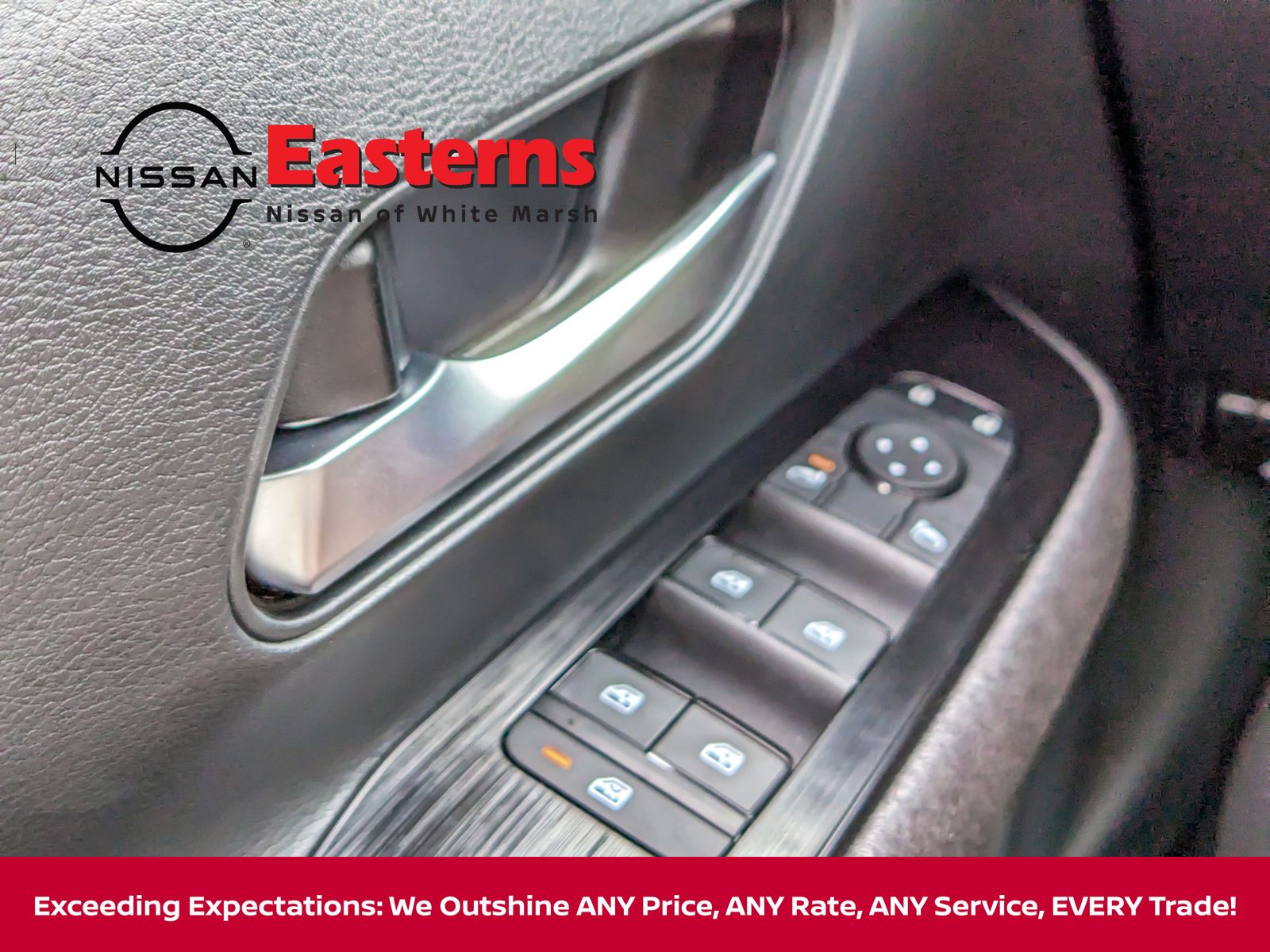 Vehicle image 22 of 34