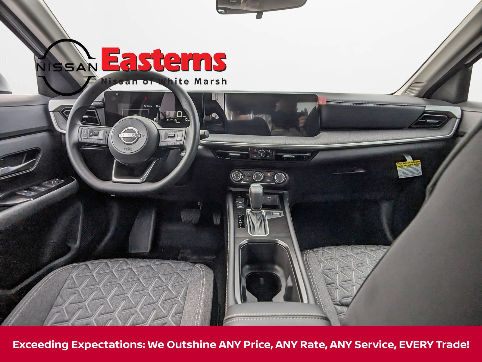 Vehicle image 17 of 34