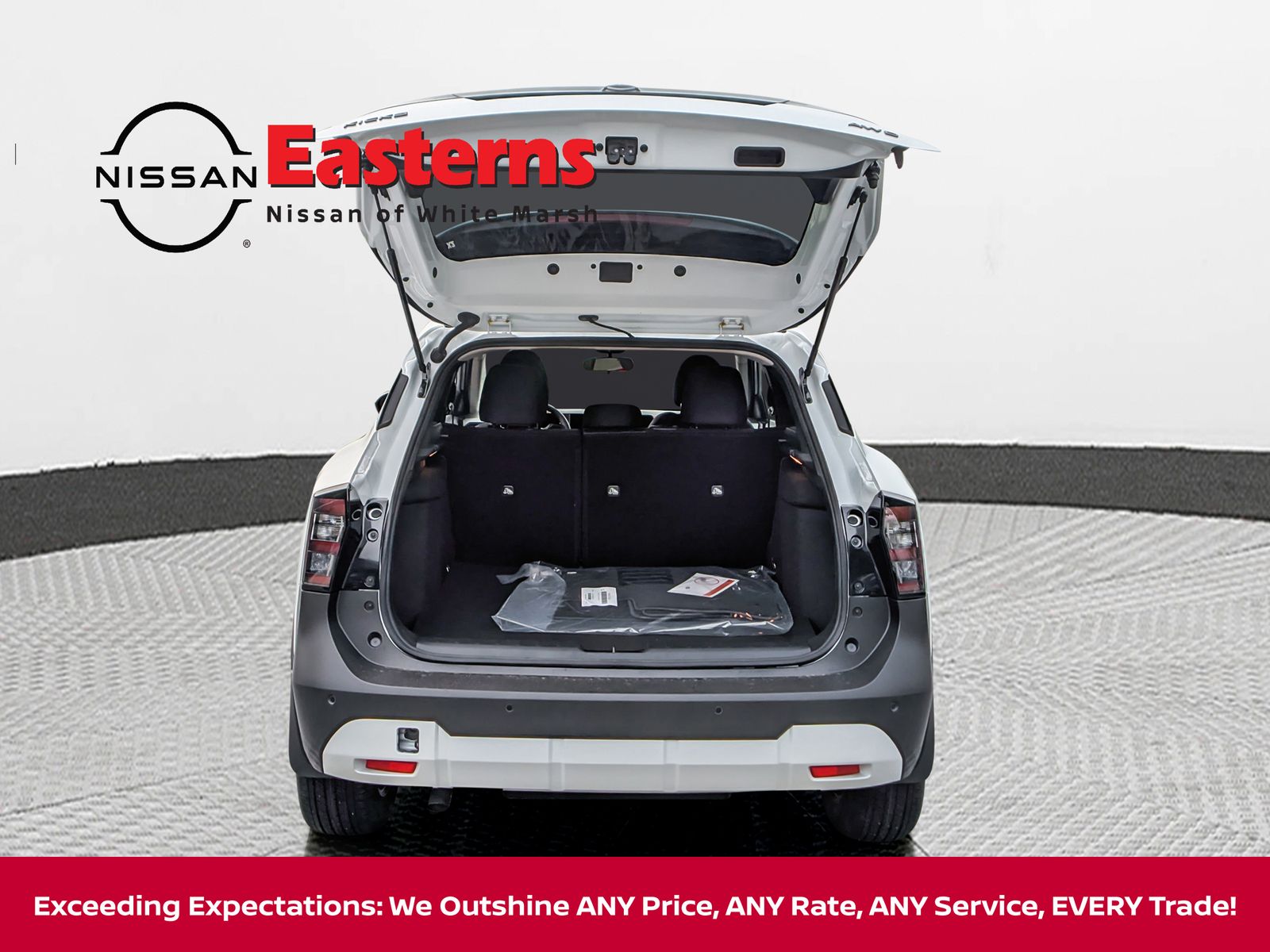 Vehicle image 13 of 34
