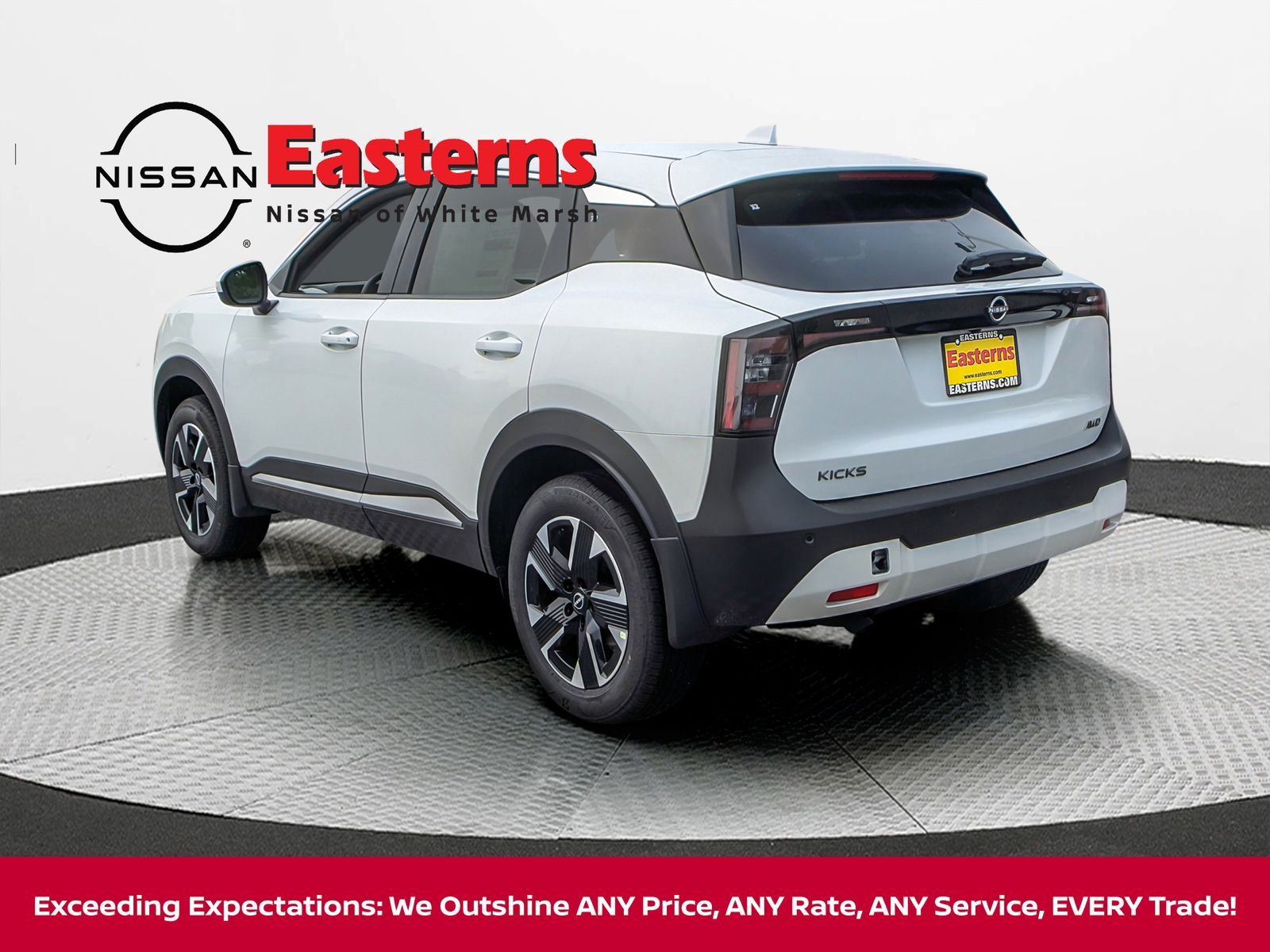 Vehicle image 10 of 34