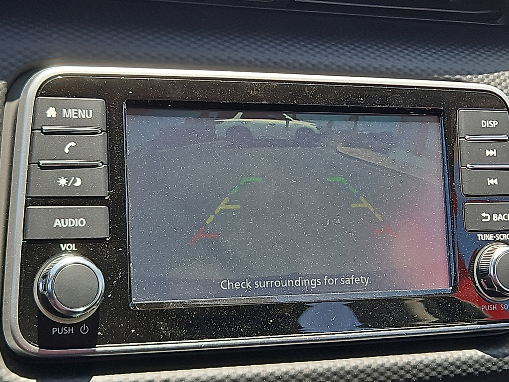 Vehicle image 16 of 20