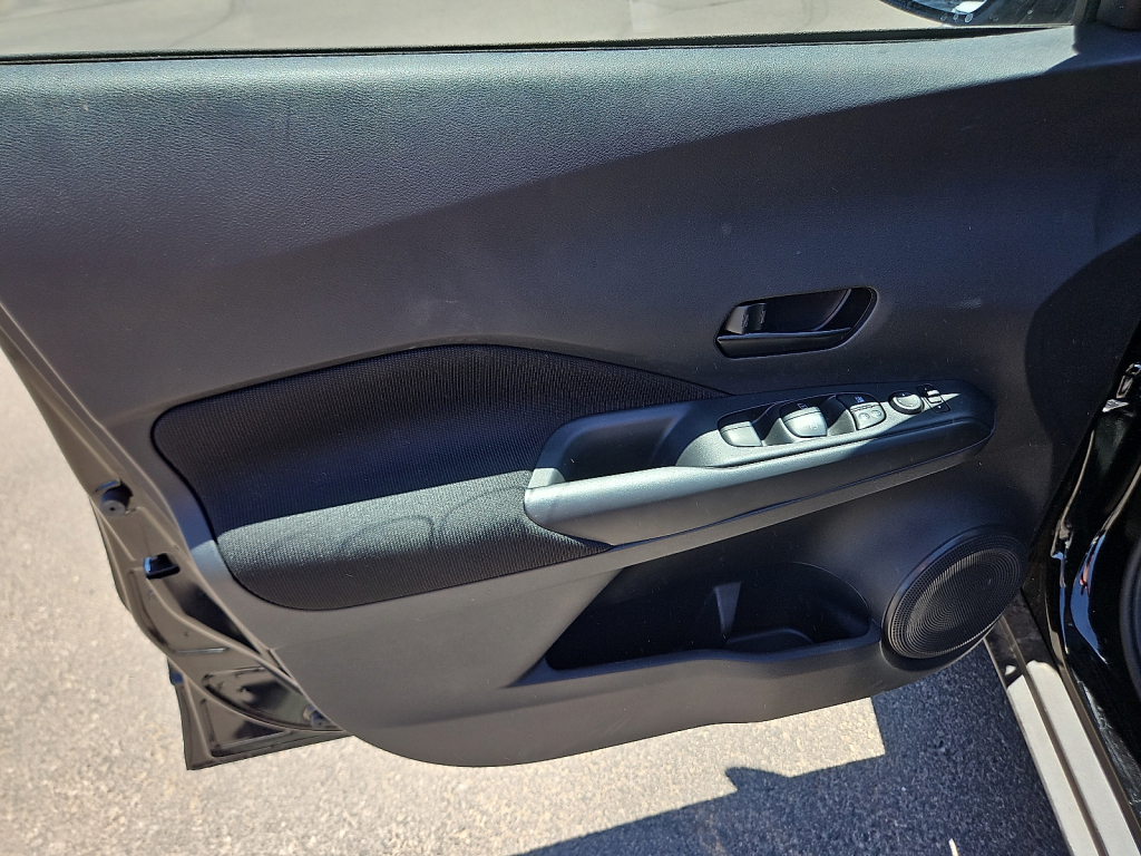 Vehicle image 12 of 20