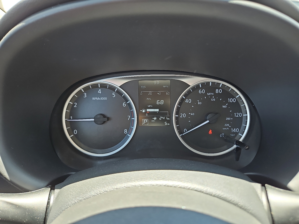 Vehicle image 18 of 20