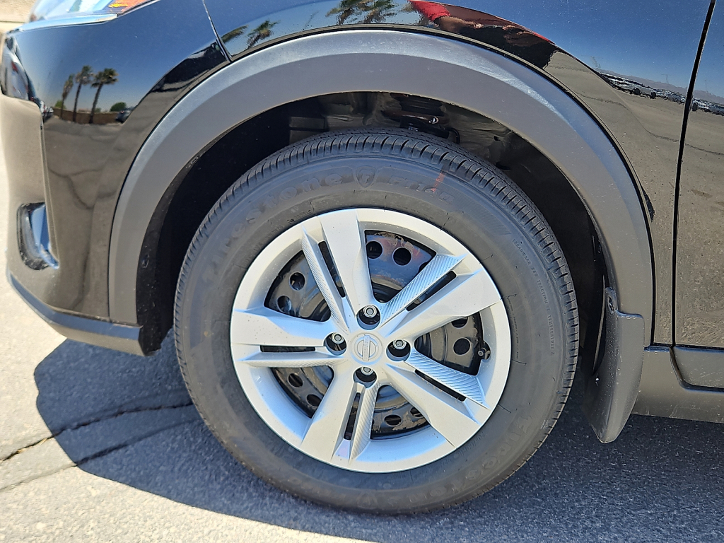 Vehicle image 9 of 20