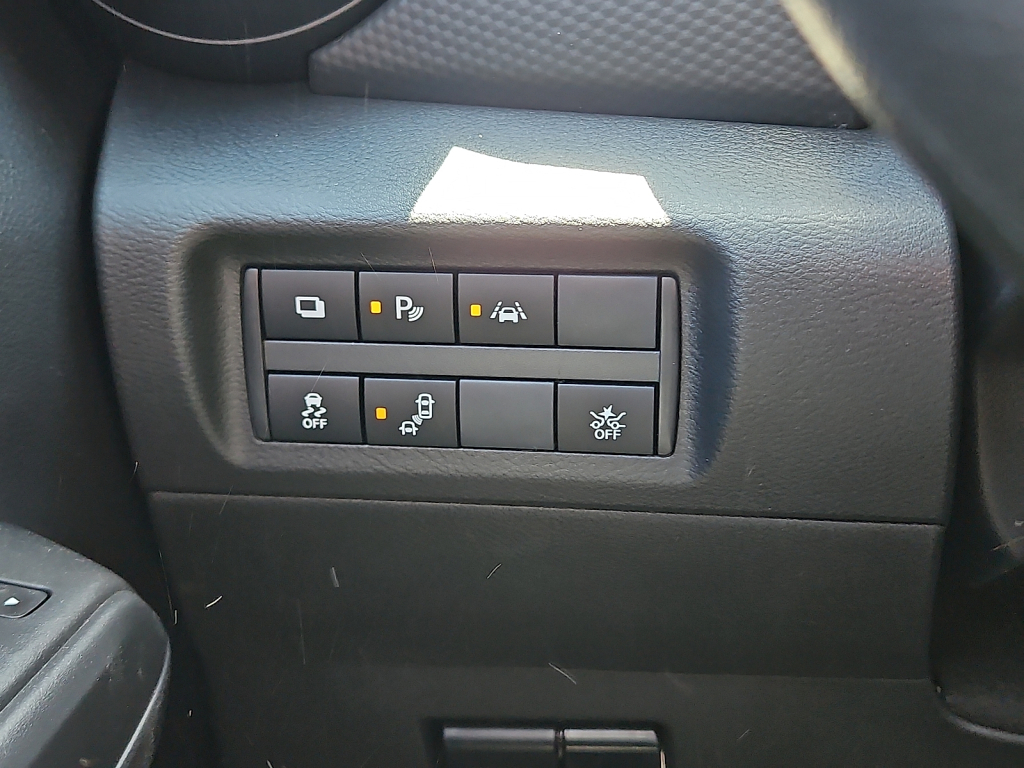 Vehicle image 15 of 20