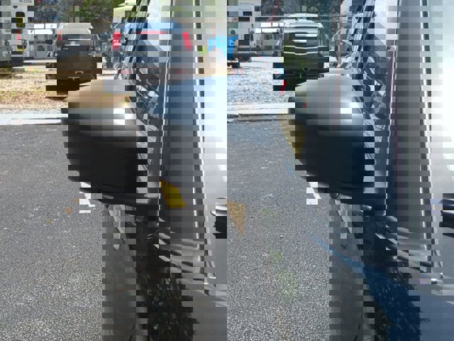 Vehicle image 12 of 27