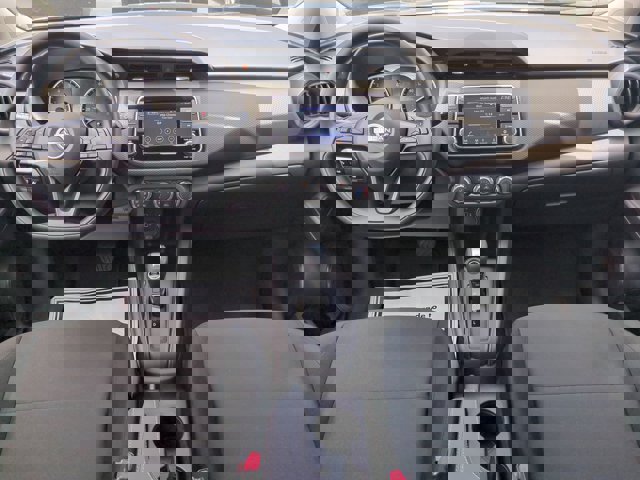 Vehicle image 15 of 27