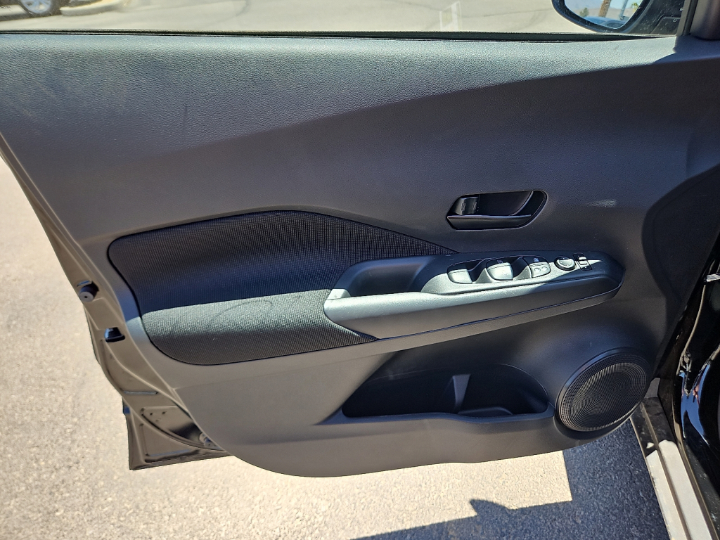 Vehicle image 12 of 20