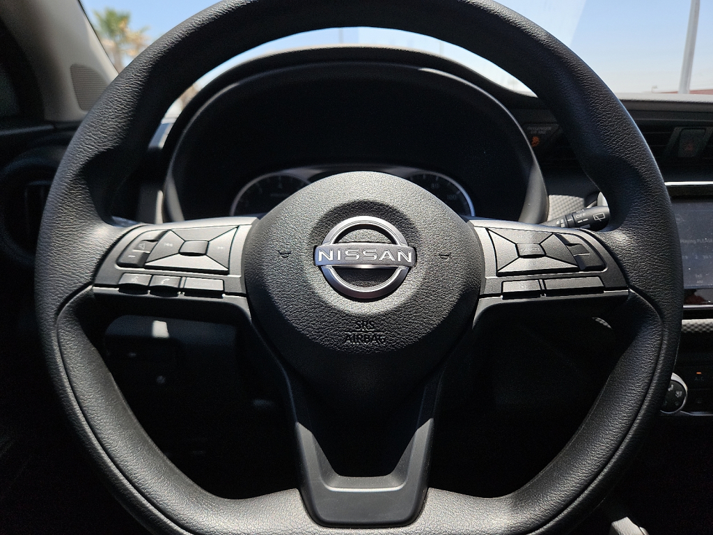 Vehicle image 19 of 20