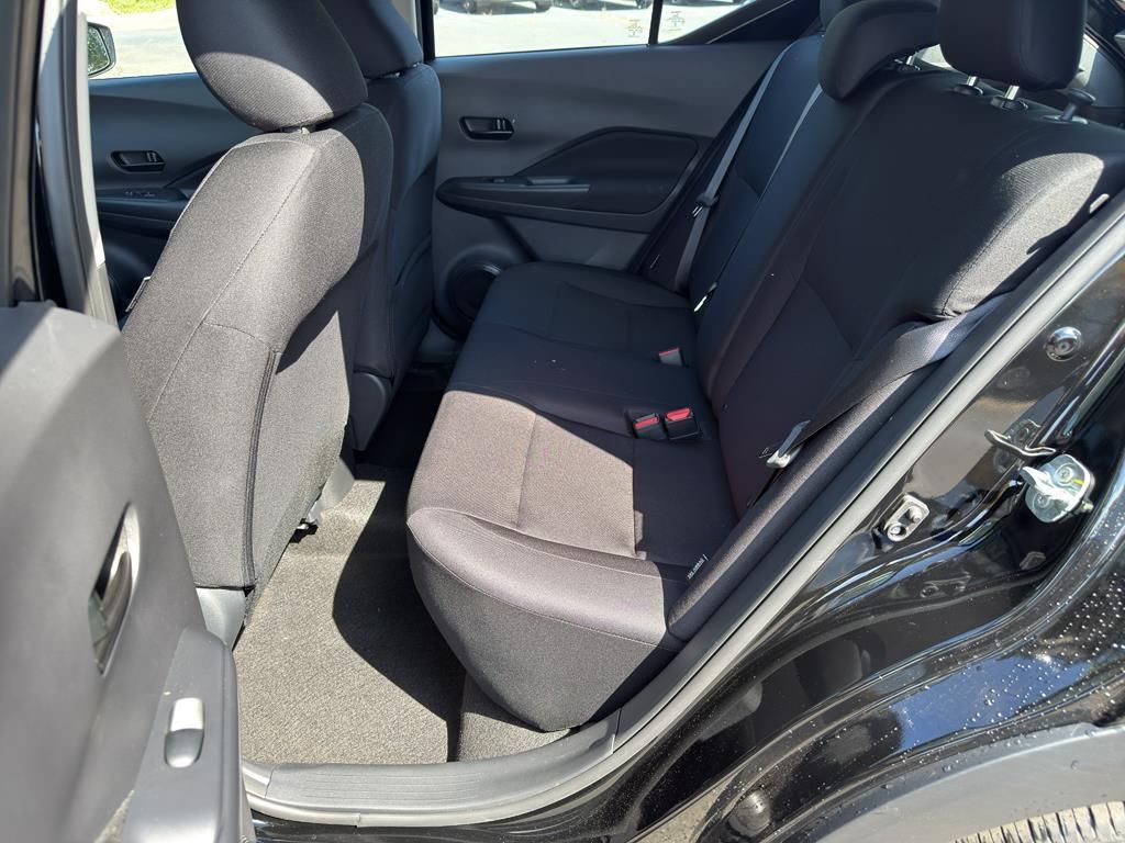 2025 Nissan Kicks Play S Image 12 of 30