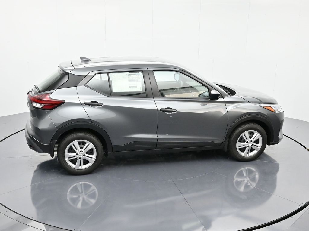 2025 Nissan Kicks Play S Image 13 of 41